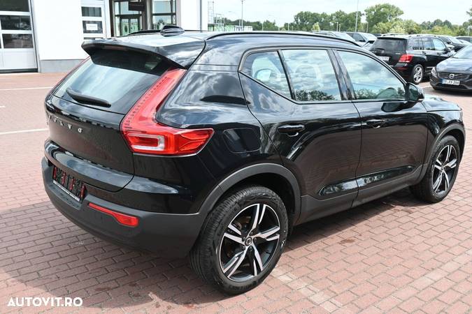 Volvo XC 40 - 5