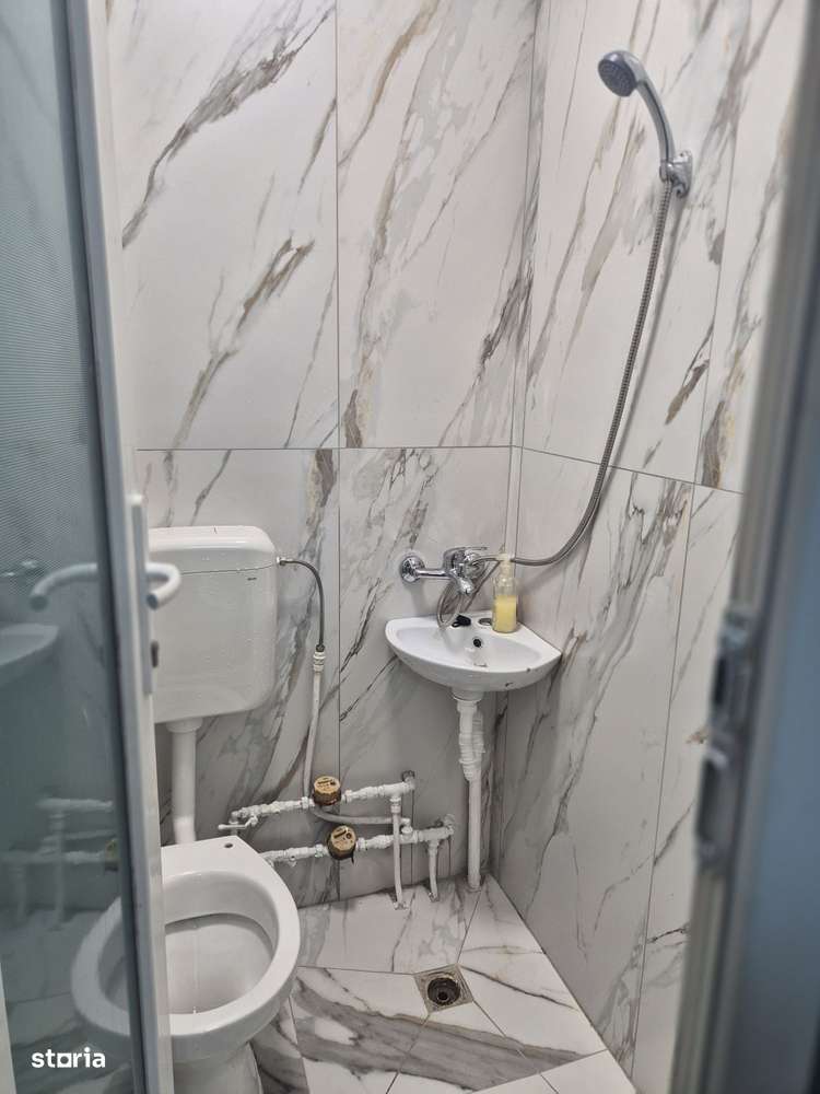 Garsoniera recent renovată - Imagine principală: 4/6