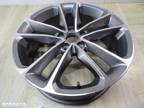 Hyundai 19" 5x114.3 ET 49,5 52910-2W400 - 6