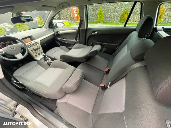 Opel Astra 1.7 CDTI Cosmo - 26