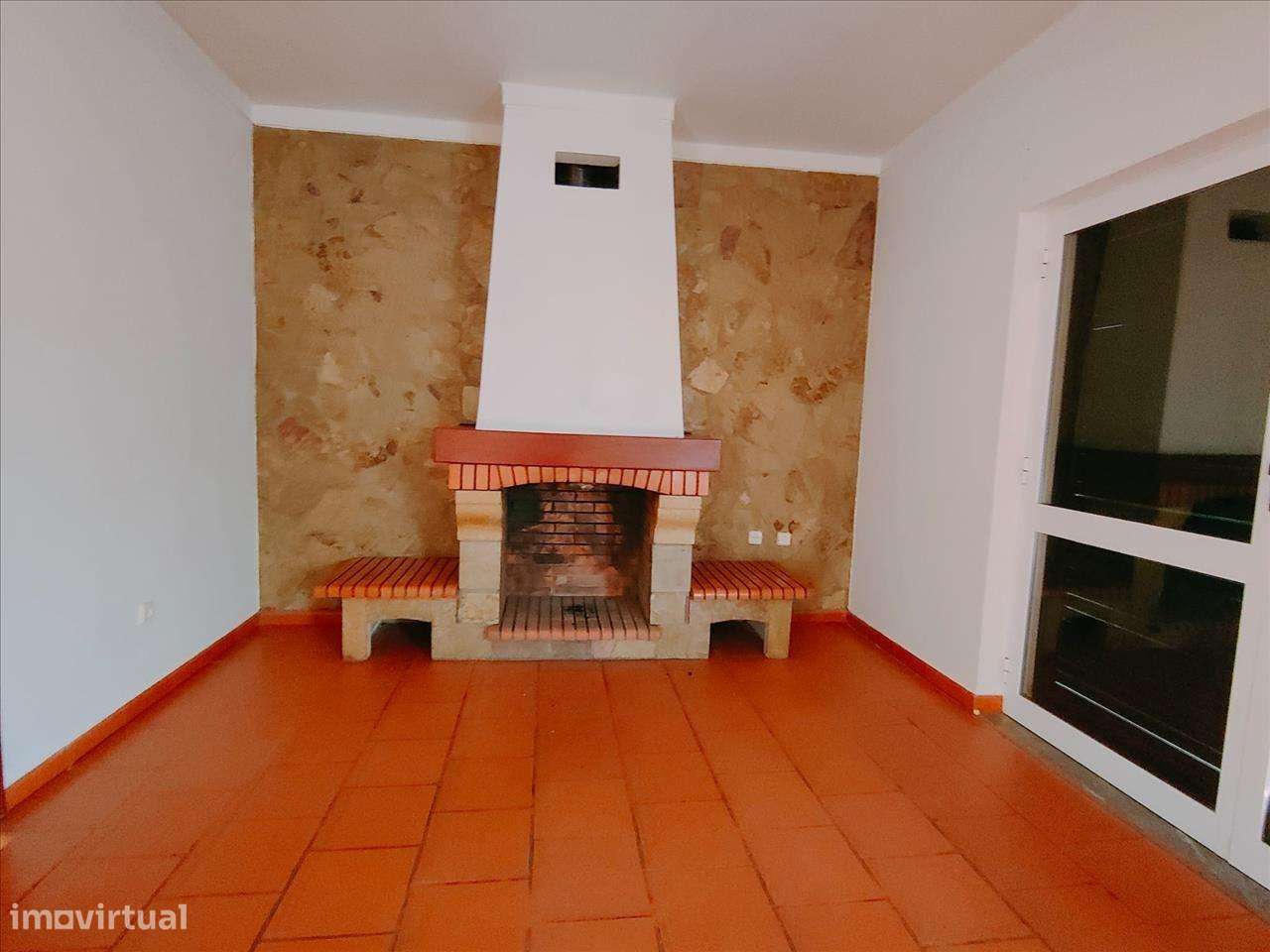 Moradia T3 com 226 m2 e amplo espaço exterior em Vale de Vargo, Serpa - Grande imagem: 5/26