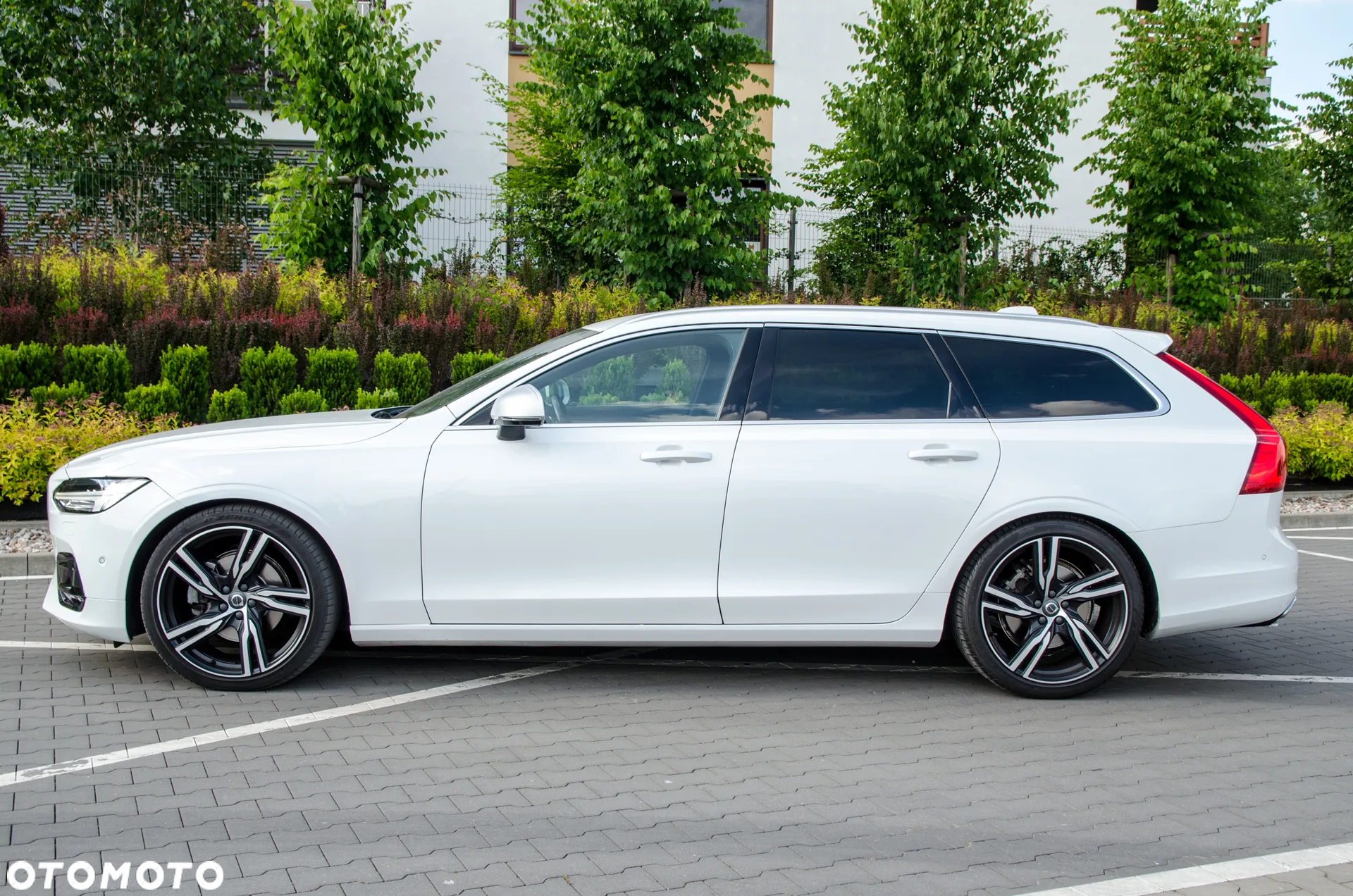 Volvo V90 D4 AWD Geartronic R Design - 15