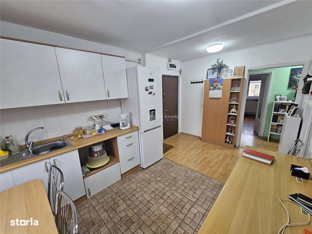 Resita, 3 Cam. Dec. Mobilat+Utilat, Micro 2 - Imagine principală: 2/20