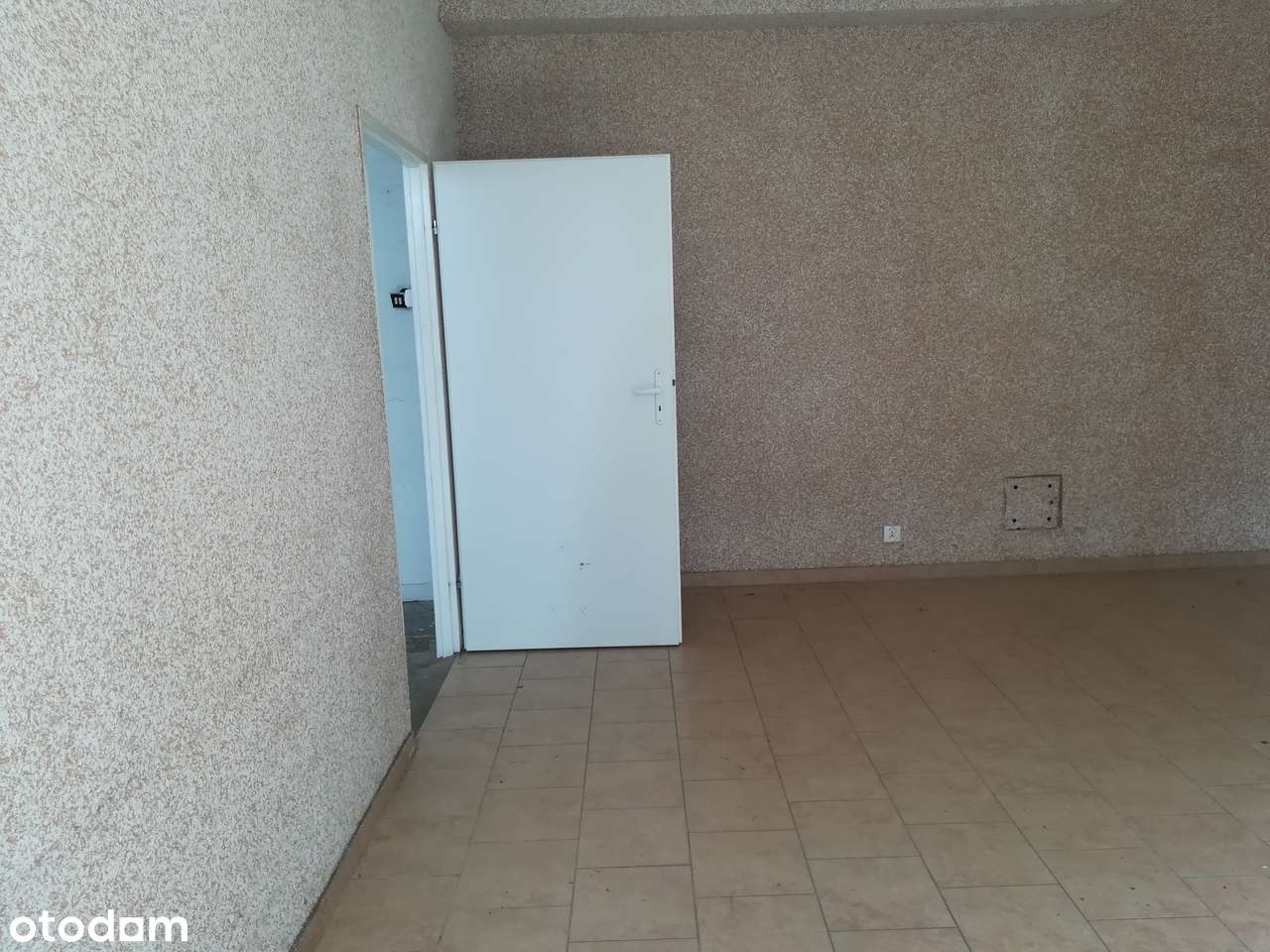 Lokal usługowy w pawilonie handlowym 97 m2 - Pełny obrazek: 4/4