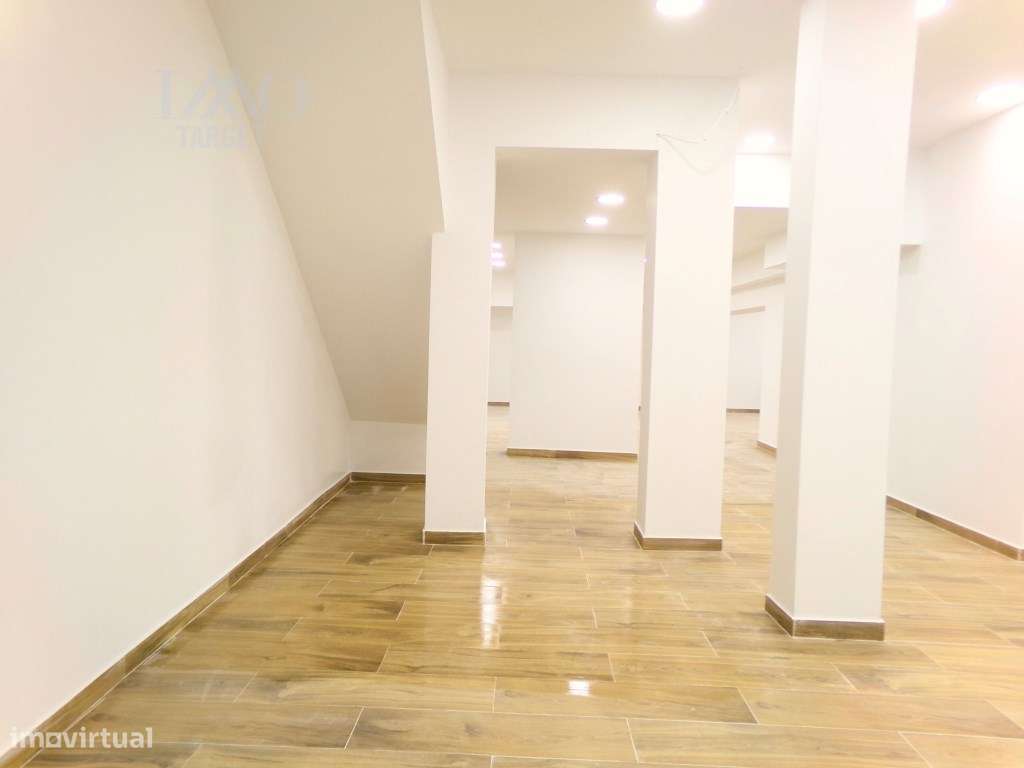 Loja com Rendimento - Areeiro - Rentabilidade de 8.5%-10