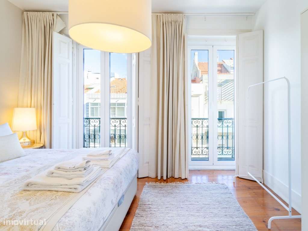 T3 na Estefânia, Remodelado e com Licença AL-5