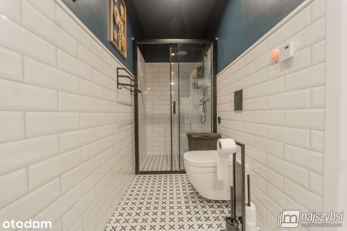 Białuń k. Goleniowa, umeblowany dom z 2022 r.-8