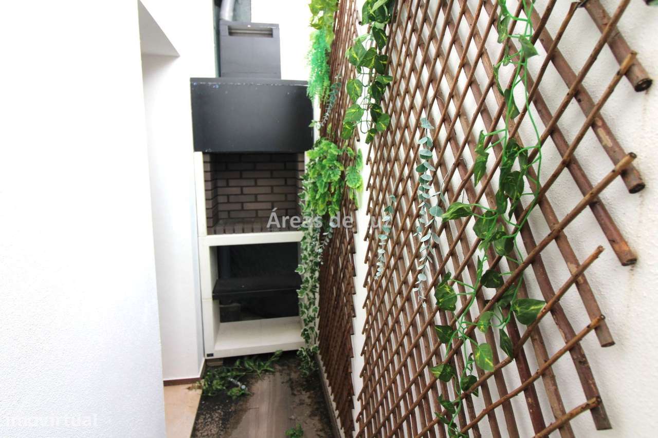 Moradia Unifamiliar T4 - Reguengo do Fétal-16