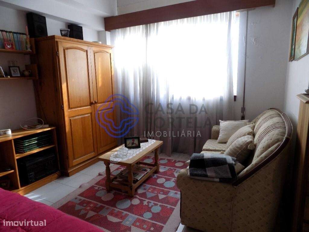 T0-P.Anta-Próximo ao Centro de Espinho. - Grande imagem: 4/10