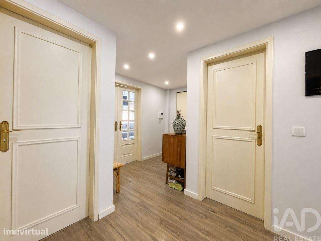 Apartamento T4 em Amora de 122 m2-28
