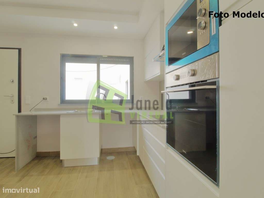 Moradia Geminada T3 - Em Construção na Quinta do Conde-17
