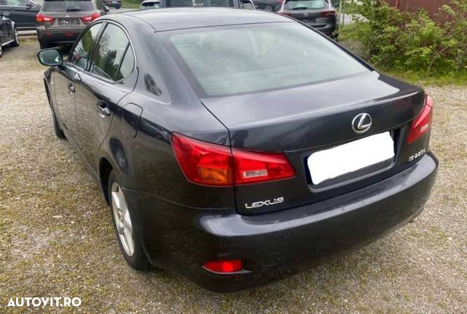 Dezmembrari/Dezmembrez  Lexus IS 220 De Europa 2.2 dCi Manual - 4