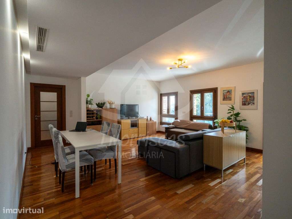 Apartamento T3 com suite, garagem e arrecadação em Vila Chã, Amadora. - Grande imagem: 5/26