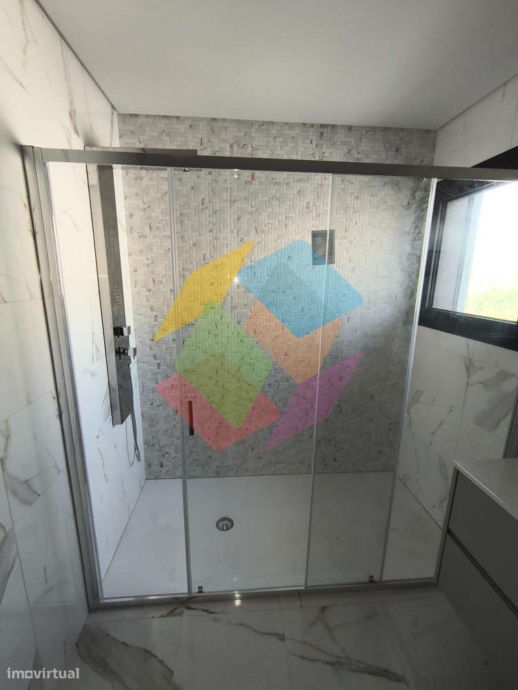 Moradia em Lobão, moderna, luminosa e pensada para o conforto da fam?-54