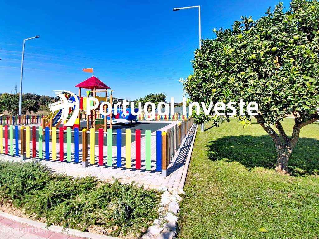 Terreno na Quinta da Amizade com projeto de moradia aprovado - Grande imagem: 3/6