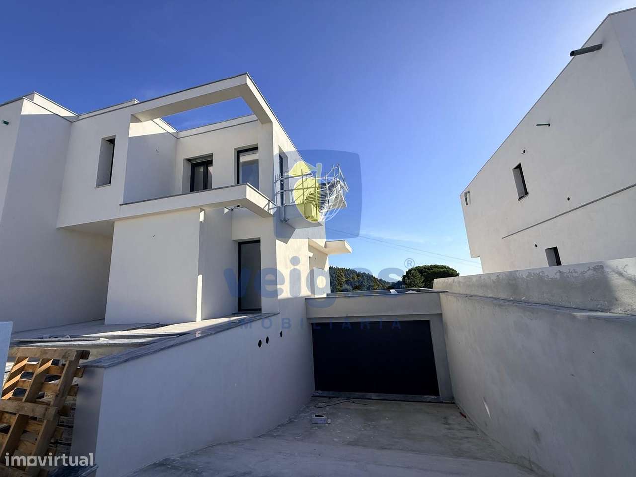 Moradia T4 com Piscina, Rooftop, Sistema VMC | Baleal – Peniche-31