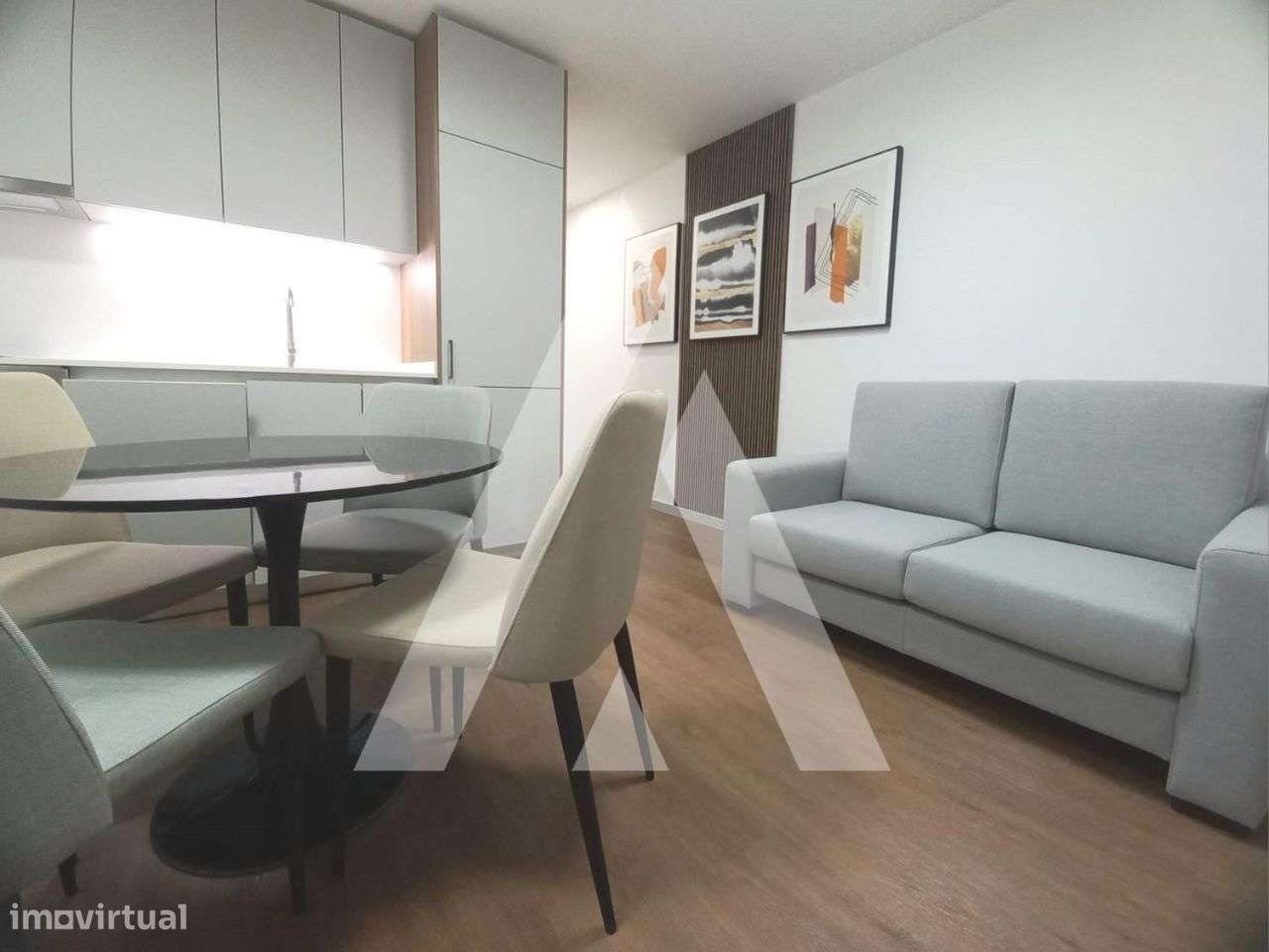 Apartamento T0 encontra se mobilado e equipado no centro de Aveiro - Grande imagem: 5/27