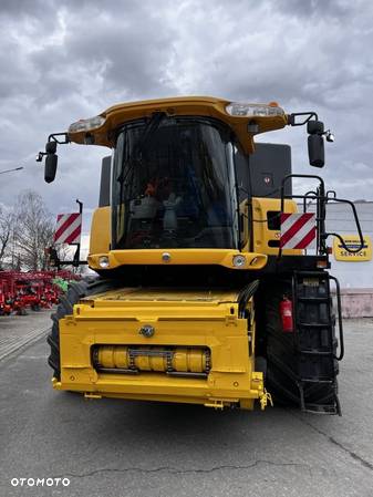 New Holland CR 9080 - 4