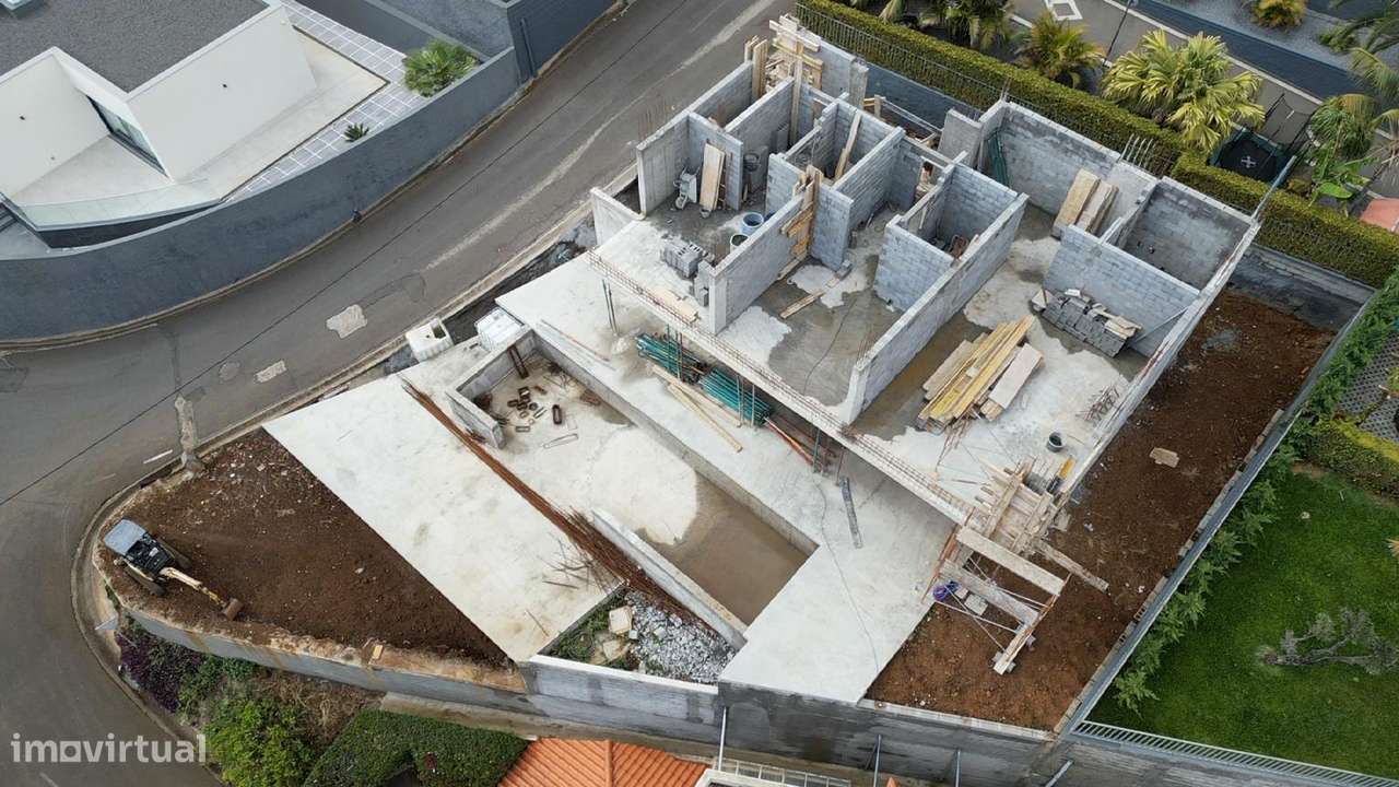 Moradia independente à venda no Estreito da Calheta, Caminho dos Reis-15