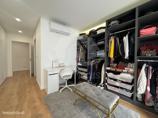 Apartamento T4 seminovo com terraço, no Parque das Oliveiras em Cam...-22