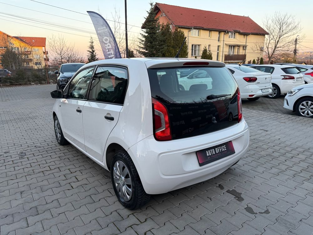 volkswagen up   1 0 move