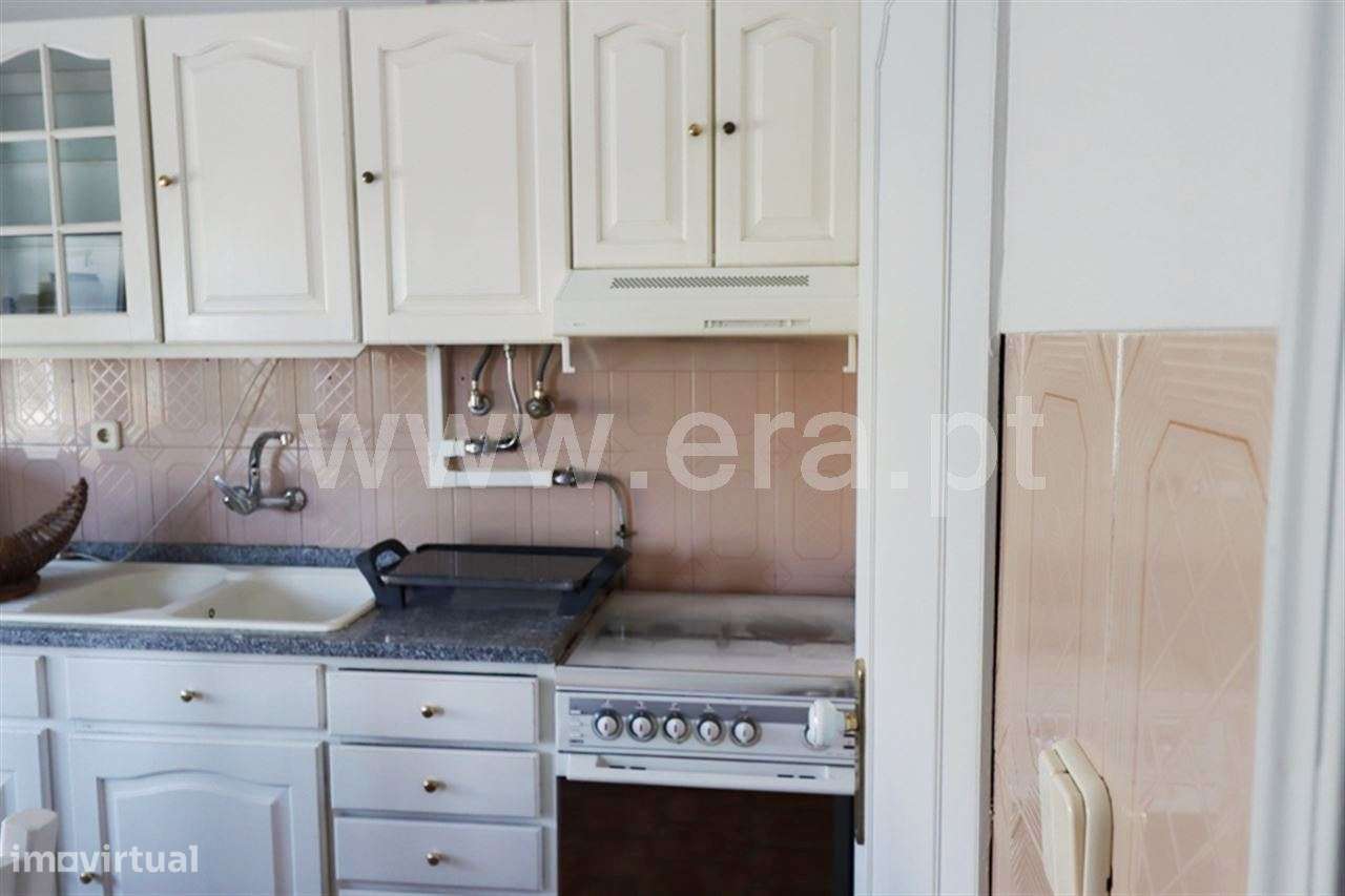 Apartamento T2; Cruz de Pau-9