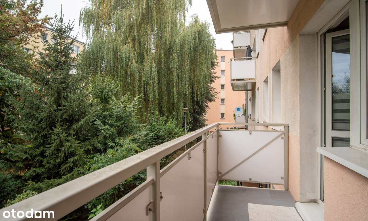 Mieszkanie 48 m² po remoncie – balkon z widokiem na zieleń-5