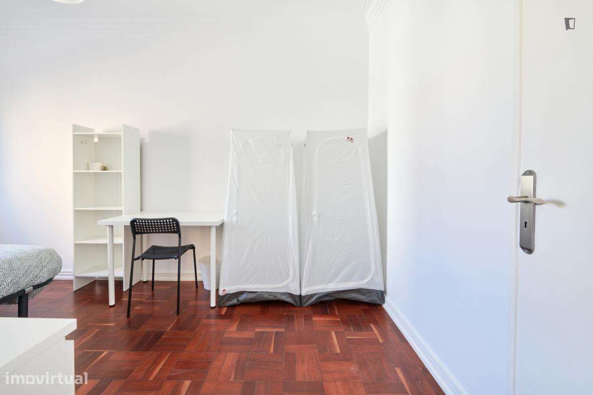 Quarto - localizado em Entrecampos Lisbon - Grande imagem: 4/24