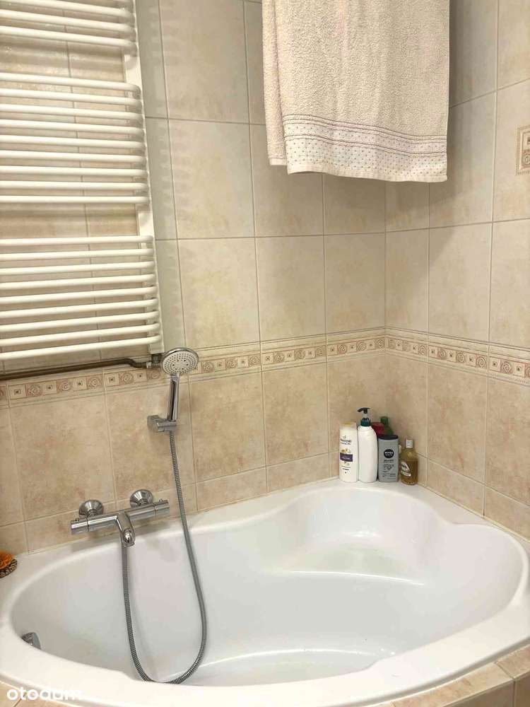 Przestronne 4-pokojowe mieszkanie z balkonem na Starych Bielanach-14