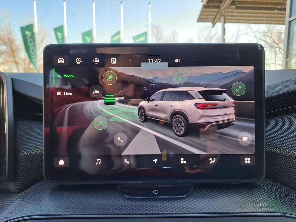 SKODA KODIAQ 1.5 TSI 150KM DSG mHEV DRIVE, dostępny od ręki, produkcja 2026