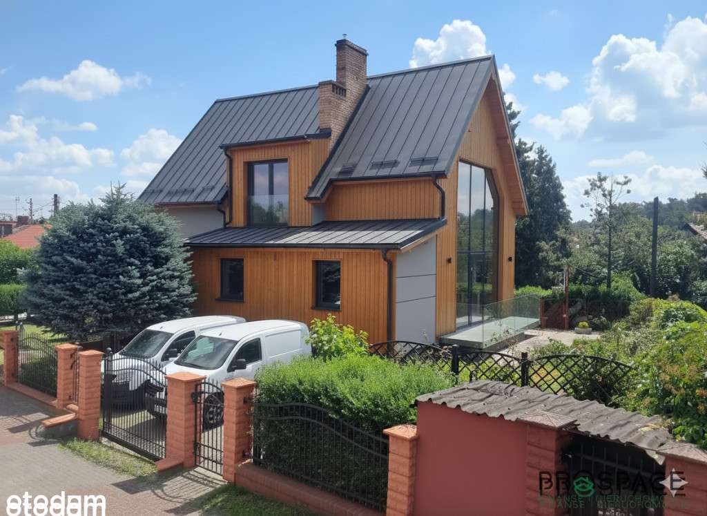 Dom w Raculce w pożądanej lokalizacji-0