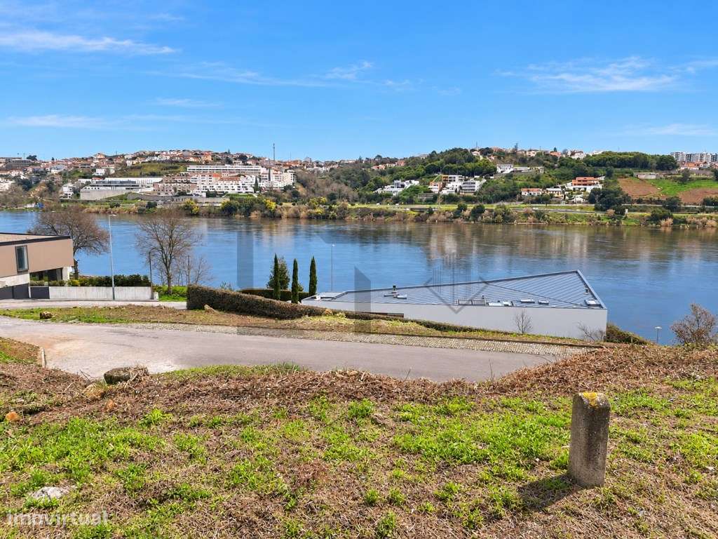 Conjunto de 8 Lotes para Construção de Moradias c/ Vista p/ o Douro...-6
