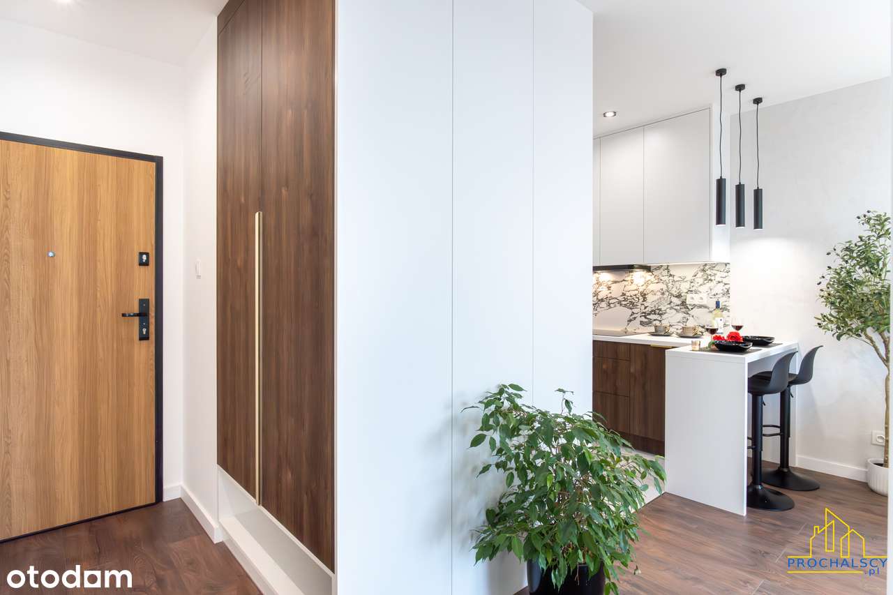 Nowoczesne 2-pok. umeblowane mieszkanie 14 piętro, piękny widok bezPCC-1