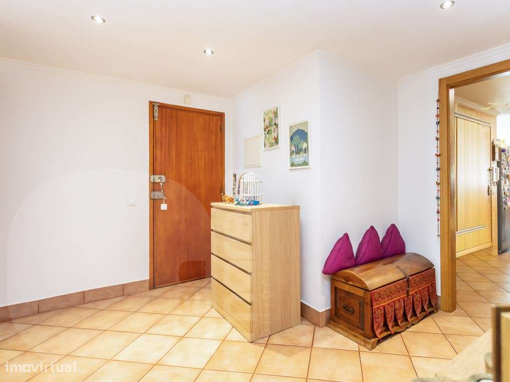 Apartamento T2 com vista Rio em Almada. - Grande imagem: 4/24