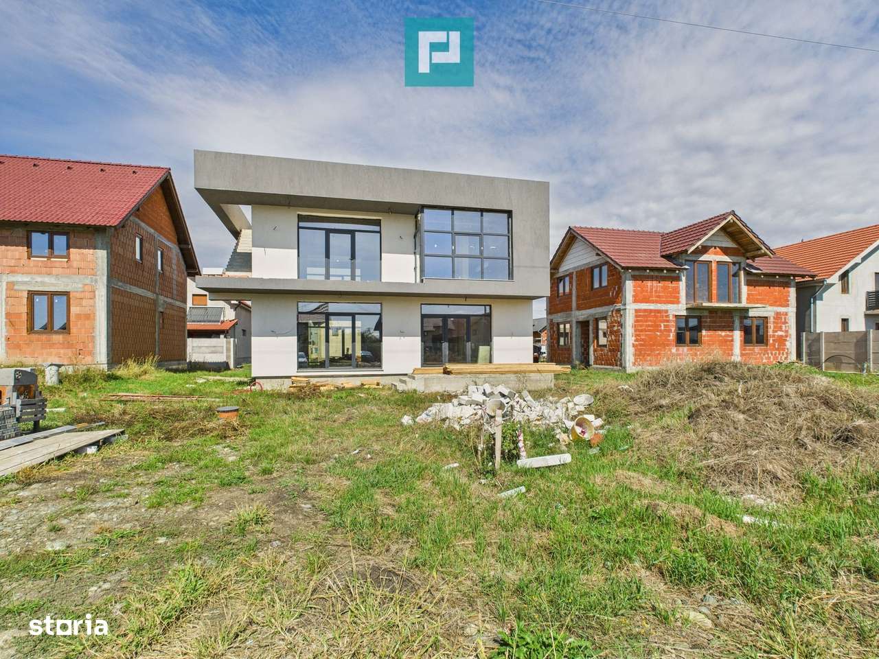 Casa cu etaj la gri in Zimandul Nou - Imagine principală: 1/14