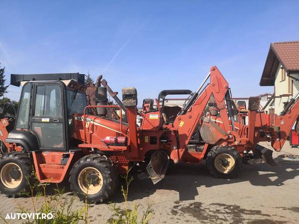 Ditch Witch RT 115 trencher/sapator de santuri,plug vibrator,excavator si lama nivelare - 5