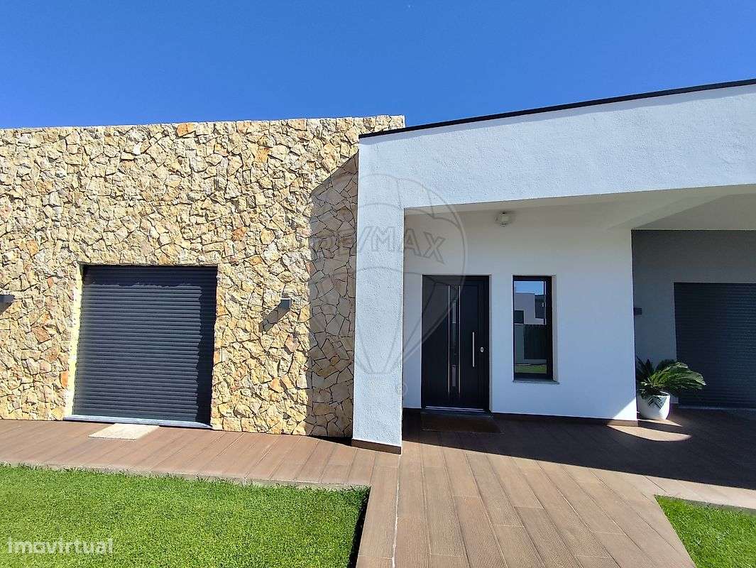 Moradia T4 para venda - Grande imagem: 2/11