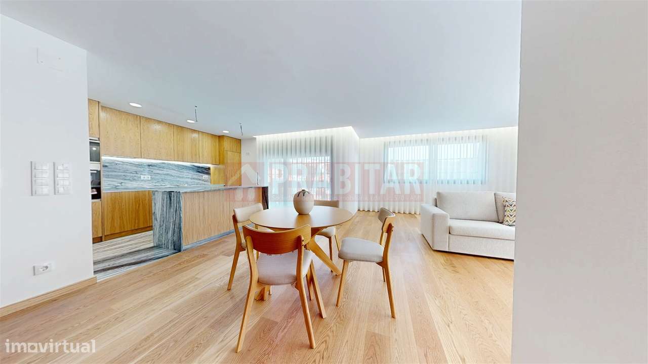 APARTAMENTO T4 DUPLEX NOVO COM TERRAÇO NA COBERTURA À SOLUM - CEDRO RE-6