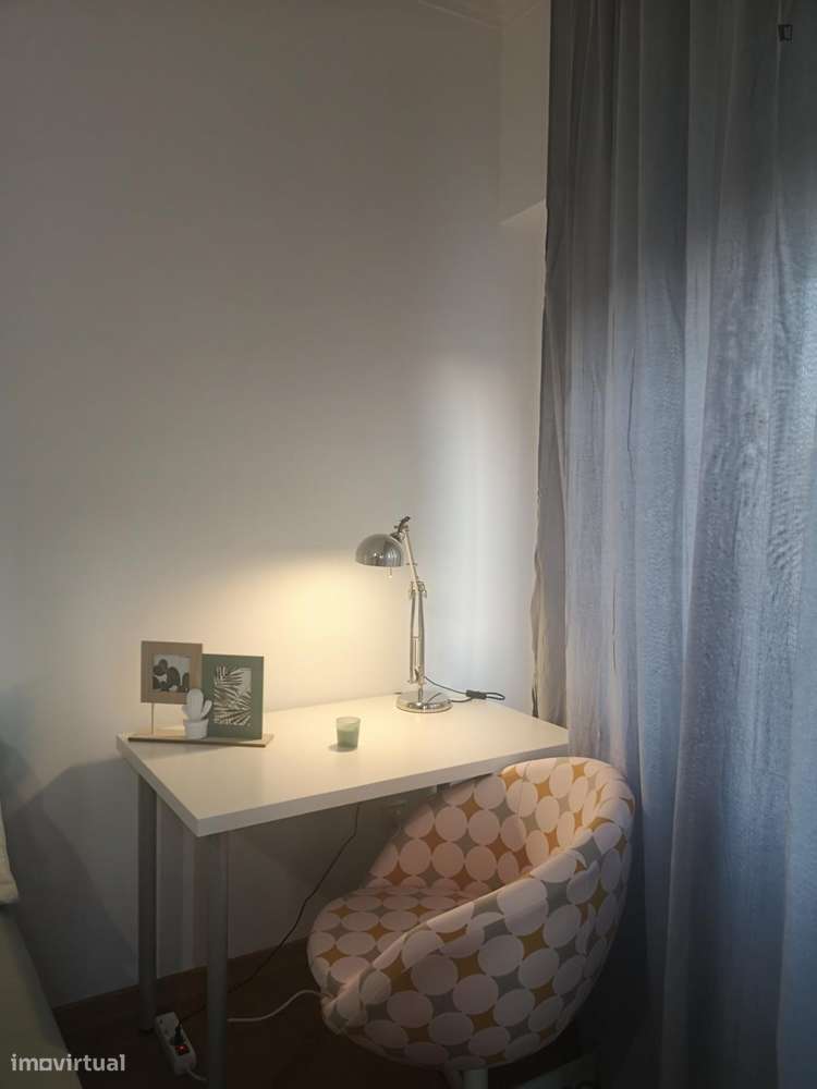 Quarto - localizado em Amadora Lisbon - Grande imagem: 5/7