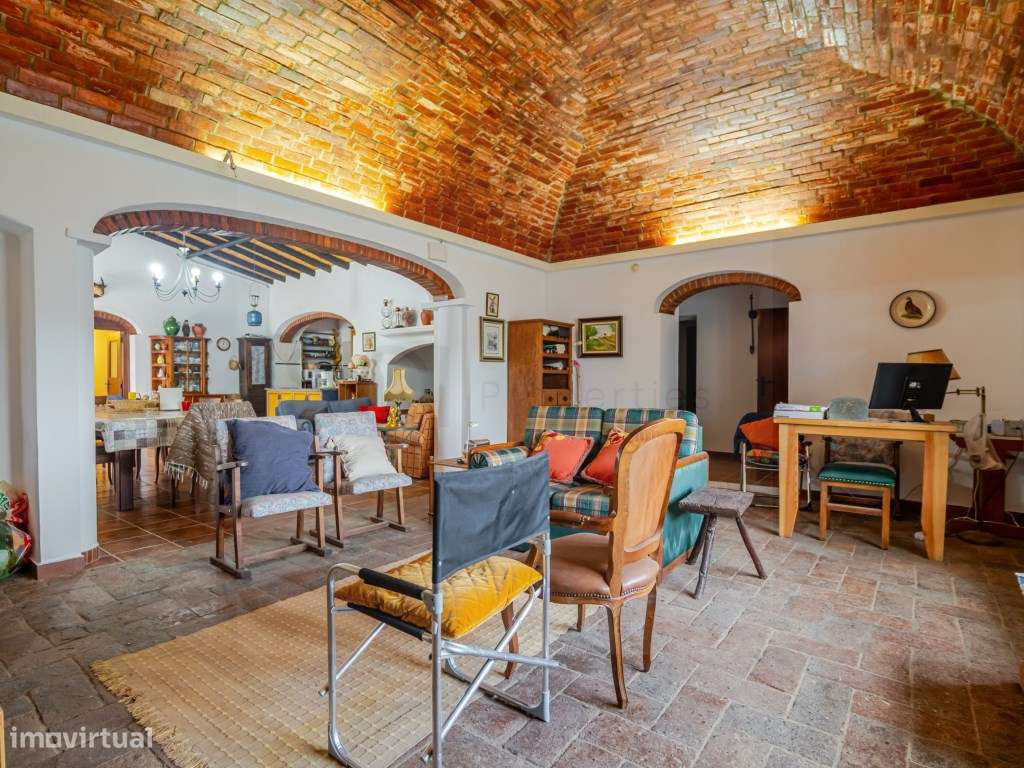 Quinta com quatro suítes e moínho, junto ao Rio Guadiana-53