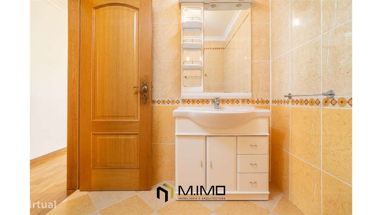 Moradia M3 com Vista Mar e Terraço Panorâmico – A 5 Minutos da Praia-25