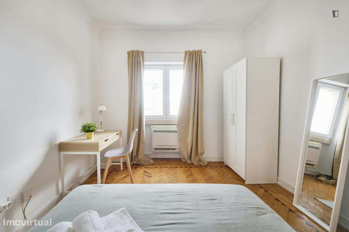 Quarto - localizado em Entrecampos Lisbon - Grande imagem: 2/18