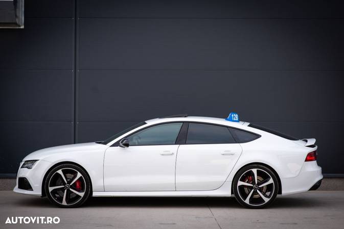 Audi RS7 Standard - 12