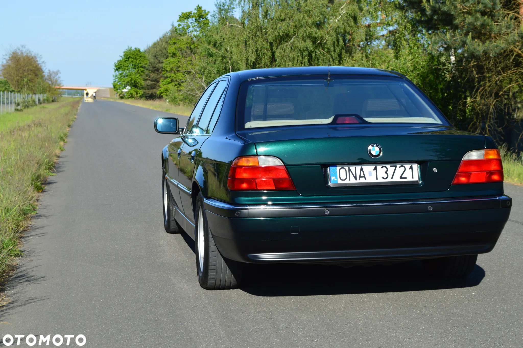 BMW Seria 7 750i - 17