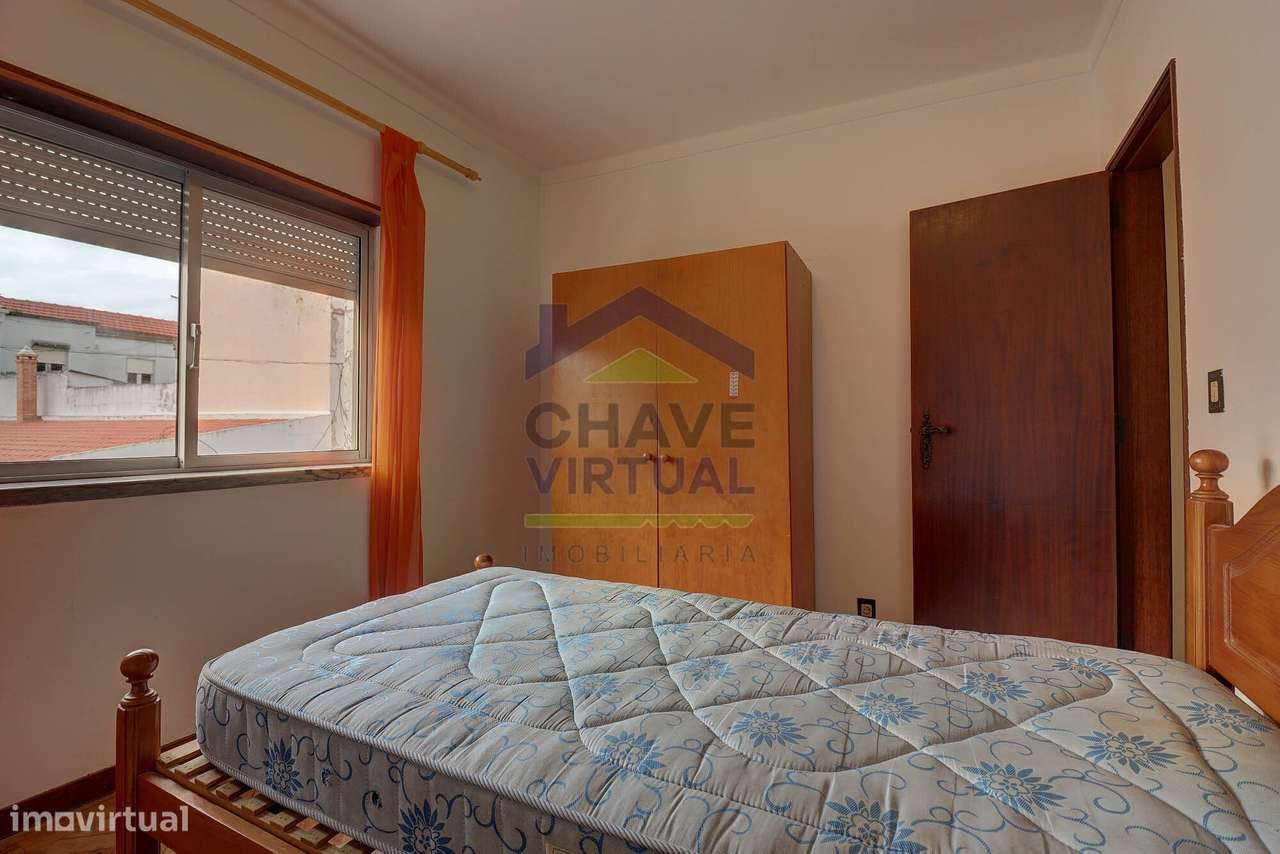 Moradia V7 com Garagem e Quintal - Centro Bombarral - Grande imagem: 5/42