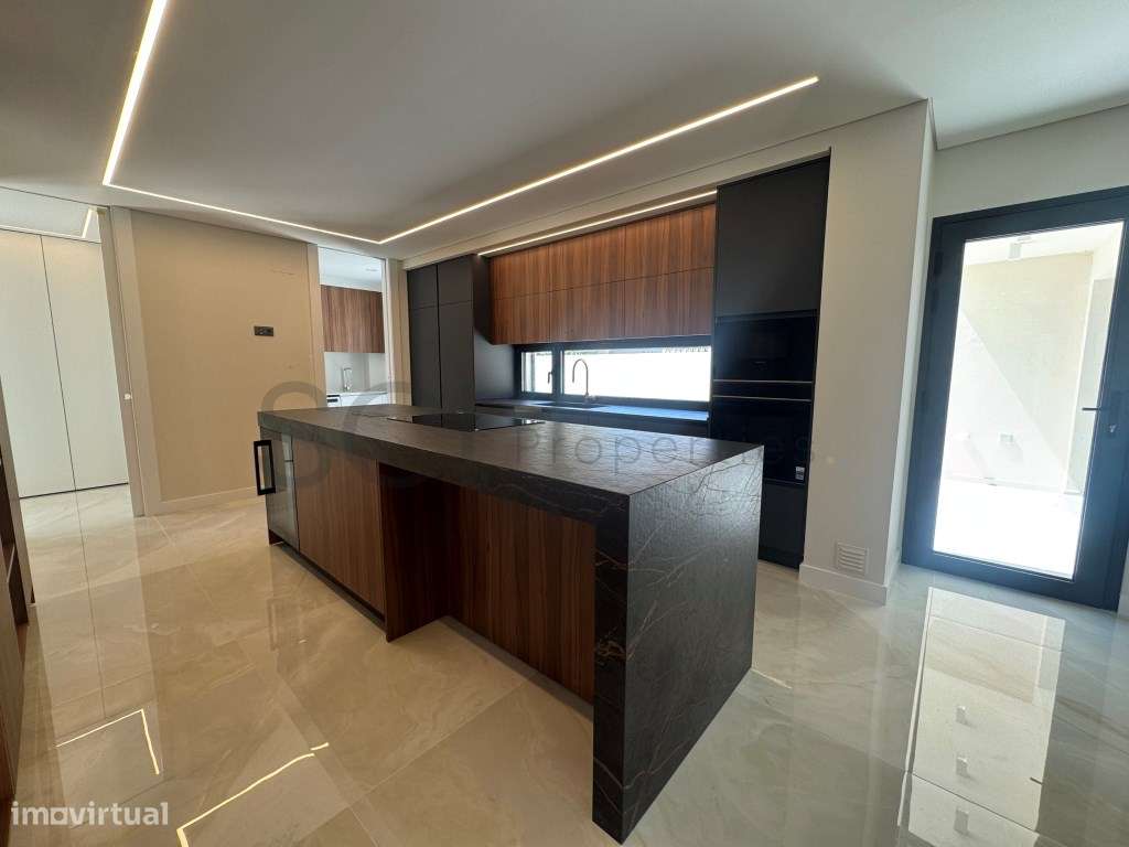 Moradia T4 Luxo Isolada | Belverde | Piscina | Garagem-35