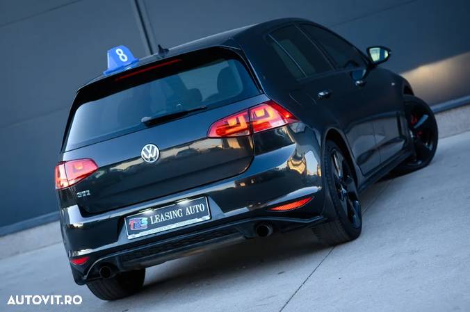 Volkswagen Golf 2.0 GTI - 5