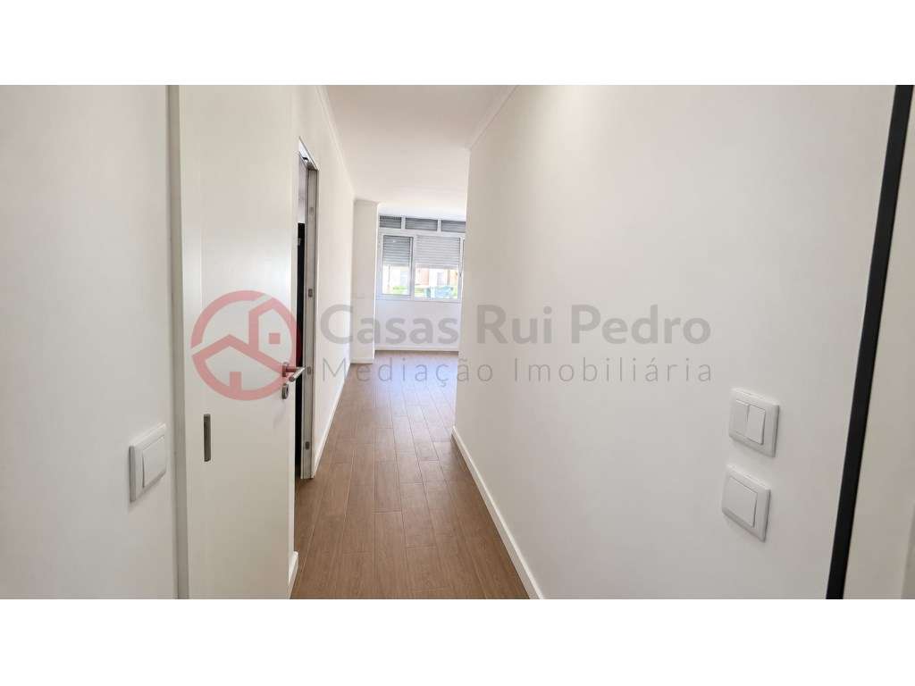 Apartamento T2 remodelado, Lavradio-12