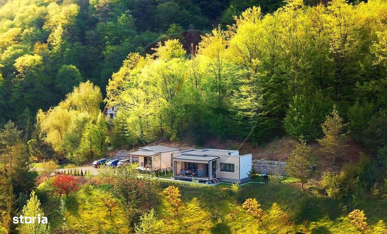 Complex turistic de vânzare în Slănic Moldova-2