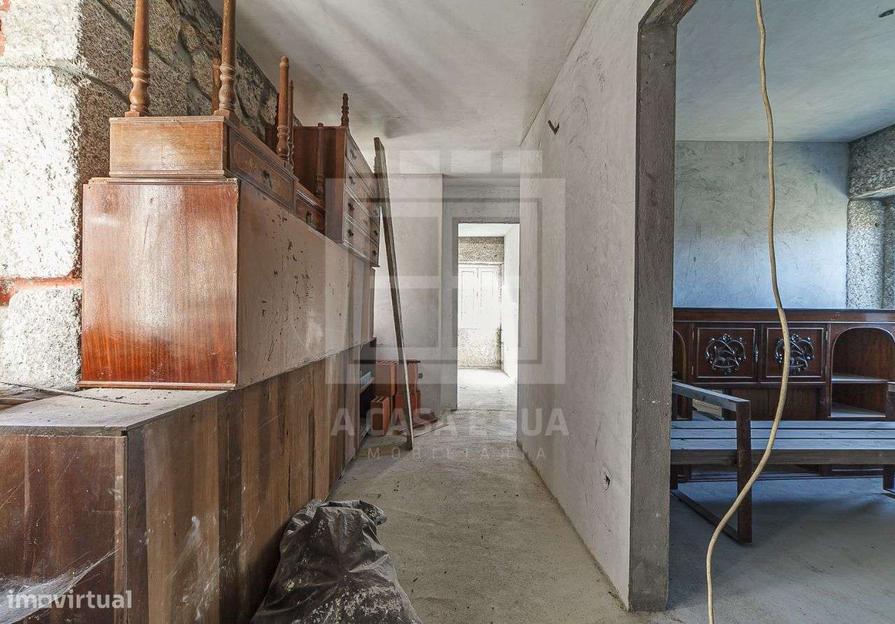 Moradia T4 em granito na Serra de Farves, Alcofra - Grande imagem: 4/28